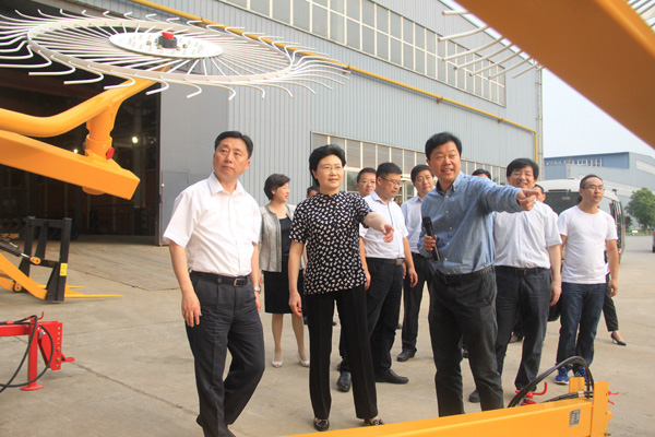 中共鎮江市委書記一行考察沃得重工